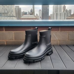 Women's Karl Lagerfeld boots
